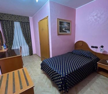 Falerna Hotel | Hotel Canada
