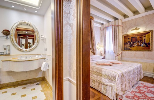 Santa Croce Hotel | Hotel Canal Grande