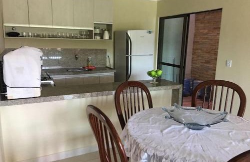 Maria Auxiliadora House | Hotel Canariu's Gravatá - Flat térreo com duas suítes (até 8 pessoas)