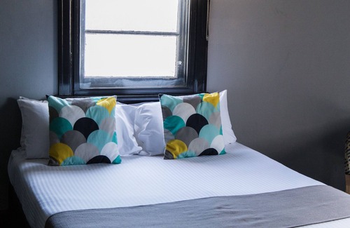 Orange Hotel | Hotel Canobolas