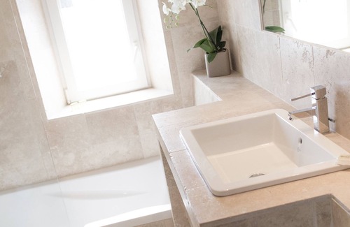 Gordes Hotel | Hotel Carcarille - Restaurant le C