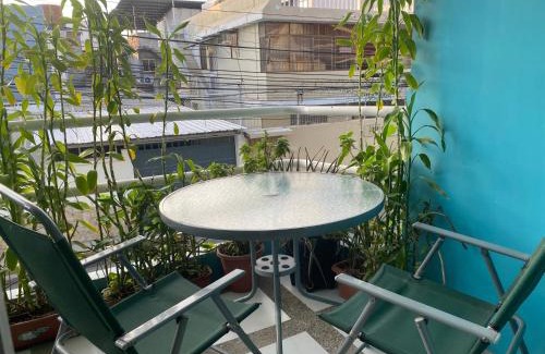 Manta House | Hotel Casa Latina