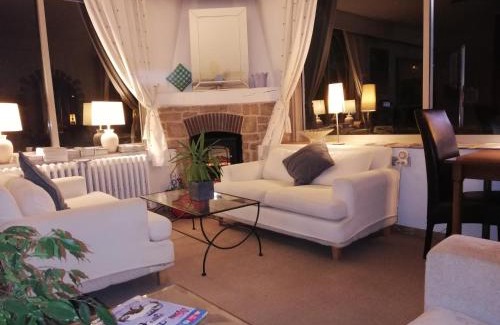 Vence Hotel | Hotel Cayrons Vence & St Paul de Vence