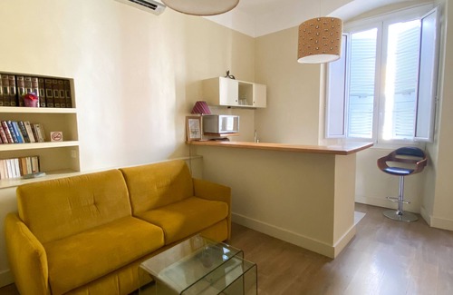 Bastia Hotel | Hotel Central Bastia