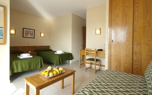 Es Pelats Hotel | Hotel Chevy & Suites