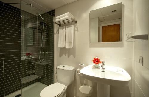 Es Pelats Hotel | Hotel Chevy & Suites