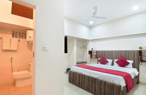 Paharganj Hotel | Hotel Chowdhry-New Delhi Railway Station-2 minutes walk