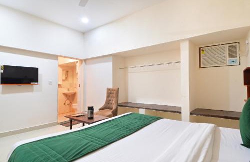 Paharganj Hotel | Hotel Chowdhry-New Delhi Railway Station-2 minutes walk