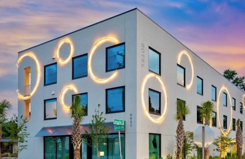 North Charleston Hotel | Hotel Circulo - Park Circle - Suite 370