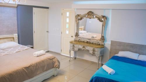 Urdesa Hotel | Hotel Ciudad Latin Palace