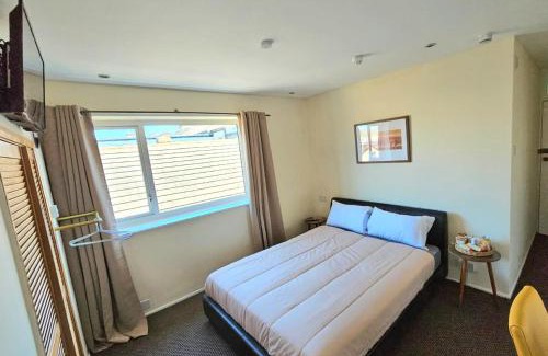 North Shore Bed & Breakfast | Hotel Claytou