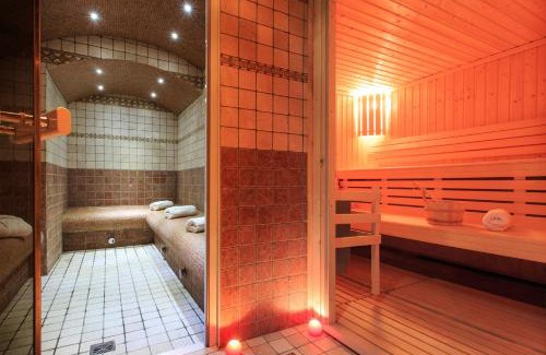 Courchevel Hotel | Hotel Club Blanche Neige