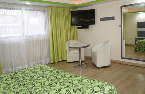 Benito Juarez Hotel | Hotel Corona Real