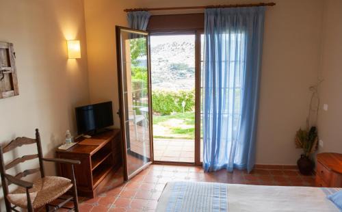 Alcaucin Hotel | Hotel Cortijo de Salia