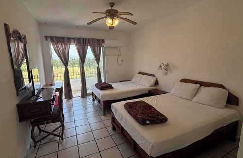 Peninsulas de Santiago Hotel | Hotel Costa Bugambilias