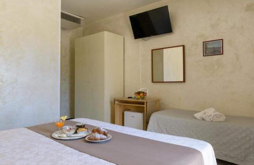 Laura Hotel | HOTEL CRISTALLO PAESTUM