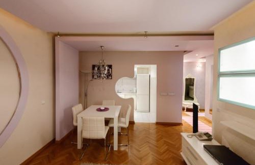 Kraljevo Apartment | Hotel Crystal - Depandans