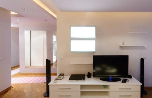 Kraljevo Apartment | Hotel Crystal - Depandans