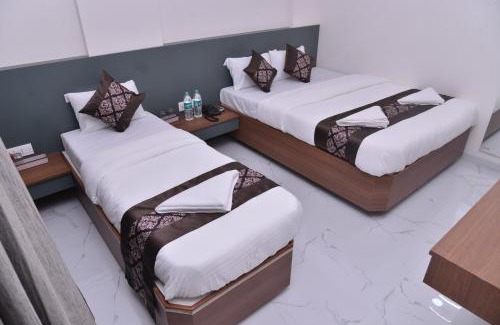 Shirdi Hotel | Hotel D Square