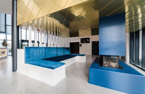 Chanteloup-en-Brie Hotel | Hotel Dali Val d'Europe, Tapestry Collection by Hilton