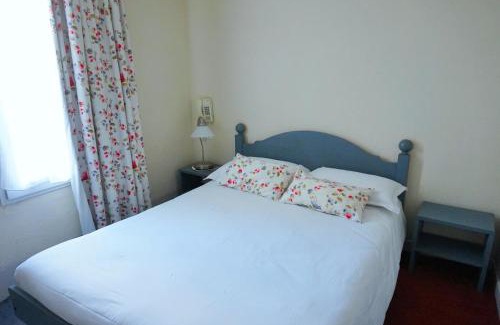 Aix-les-Bains City Center Hotel | Hotel de la Couronne
