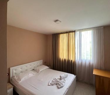 Pogradec Hotel | Hotel Dea