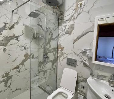 Kruje Hotel | -HOTEL DEAL- Rooms With Castle View