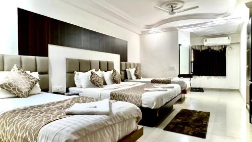Ahmedabad Hotel | Hotel Dev Palace