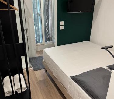 Saint-Lambert Hotel | Hotel du Pharo
