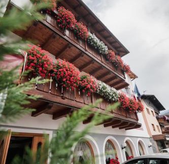 Mezzana Hotel | Hotel Eccher 3 stelle Superior