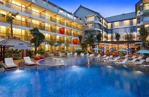 Sunset Road Hotel | Hotel Encore Seminyak Bali - Premier Pool View Room Only