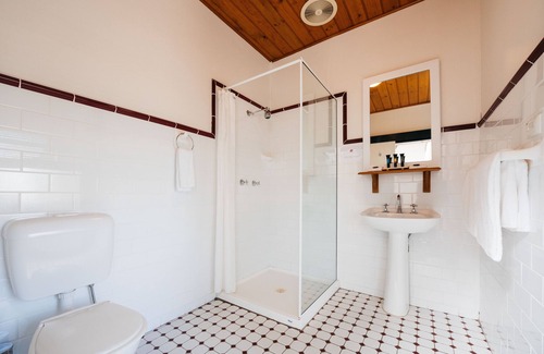 Mount Victoria Bed & Breakfast | Hotel Etico at Mount Victoria Manor