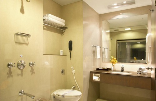 Alkapuri Hotel | Hotel Express Residency