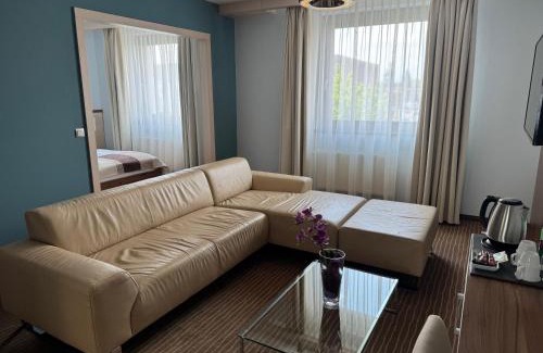 Gyor Hotel | Hotel Famulus