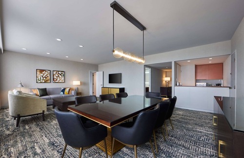 Anaheim Resort Hotel | Hotel Fera Anaheim, a DoubleTree by Hilton