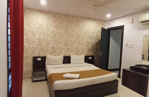 Bhopal Hotel | HOTEL GOLDEN TREE