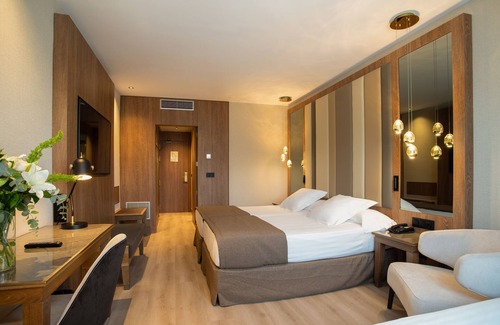 Centro - Sagrario Hotel | Hotel Granada Center