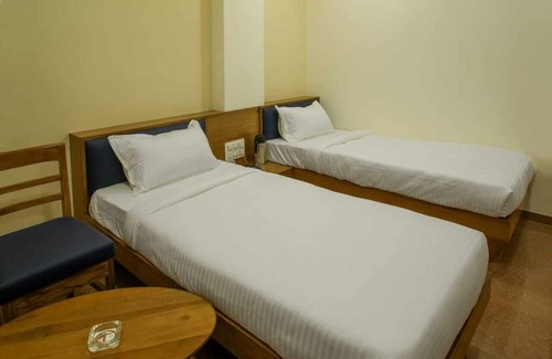 Changodar Hotel | Hotel Grand Unity