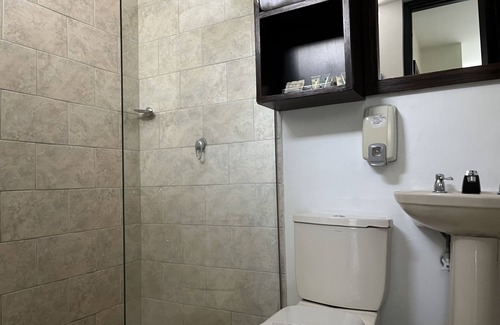 Las Lomas I Hotel | Hotel Greenview Medellin