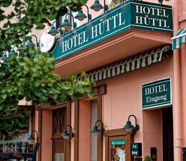 Worms Hotel | Hotel Hüttl - Garni