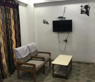 Nathdwara Hotel | Hotel Hari darshan