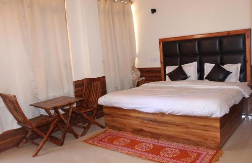 Theog Hotel | Hotel Hillview Crest