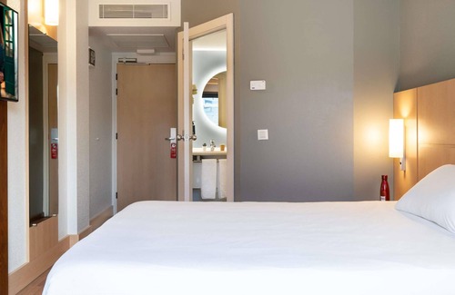 Alcobendas Hotel | Hotel ibis Madrid Alcobendas