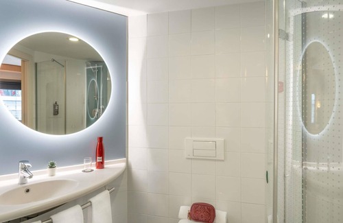 Alcobendas Hotel | Hotel ibis Madrid Alcobendas