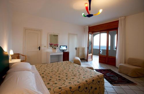 Marina Serra Hotel | Hotel Il Vascello
