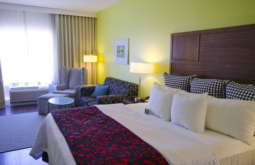 Columbus Hotel | Hotel Indigo Columbus Architectural Center by IHG