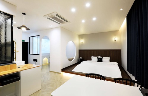 Chuncheon Hotel | Hotel Intro Chuncheon
