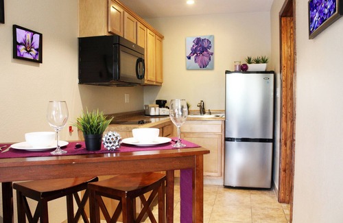 Mission Valley West Hotel | Hotel Iris - San Diego