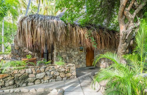 Puebloviejo Hotel | Hotel Irotama Bungalows & Bohios