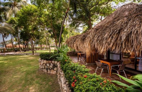 Puebloviejo Hotel | Hotel Irotama Bungalows & Bohios